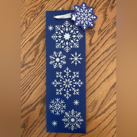 6 Holiday Wine/Bottle Gift Bags - Picture 6 of 7
